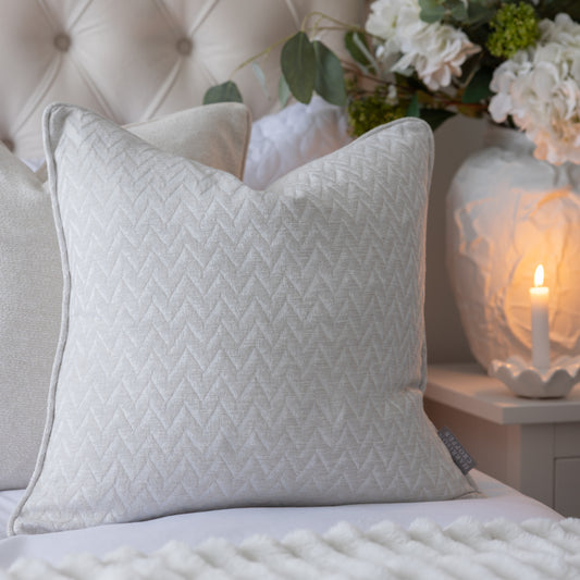 Flitton Ivory Piped Cushion