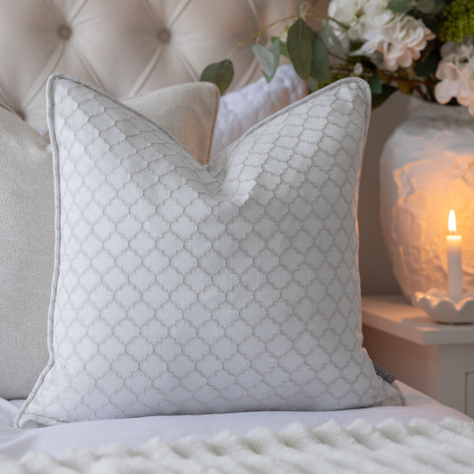 Atwood Ivory Piped Cushion